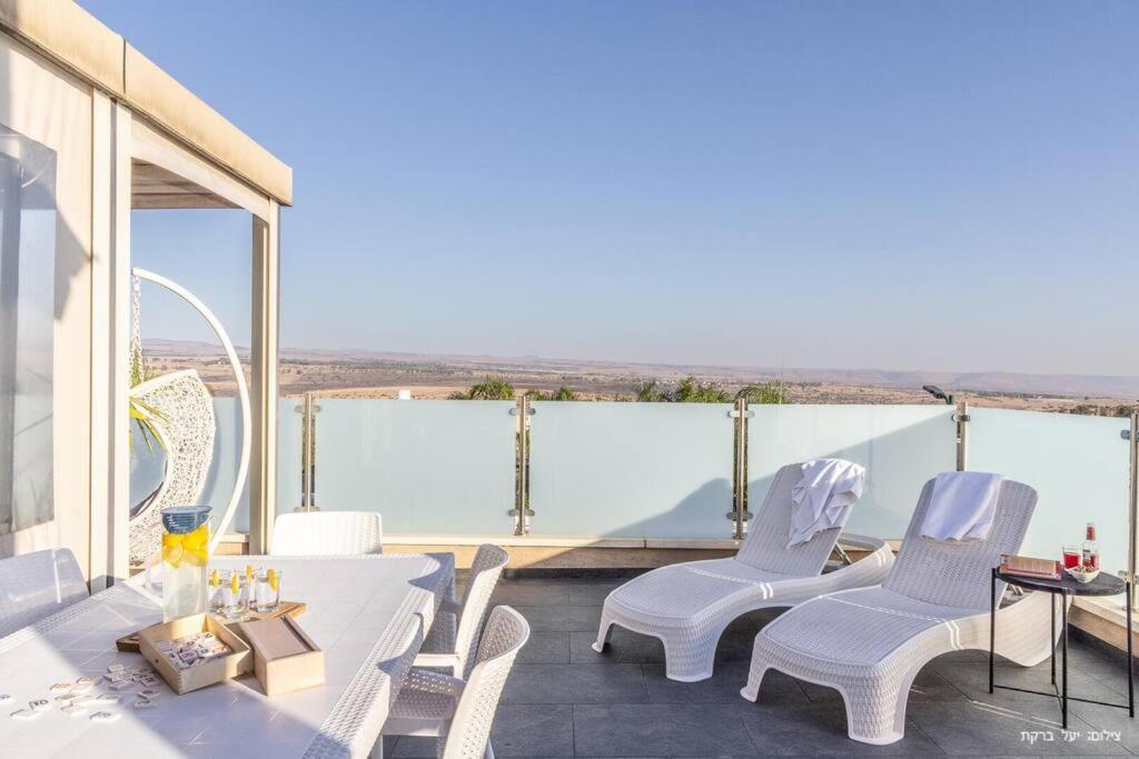 Villa מאיורי בוטיק - וילה מקסימה עם בריכה פרטית ונוף מהמם למשפחות בלבד à Mishmār Hāyardin Extérieur photo